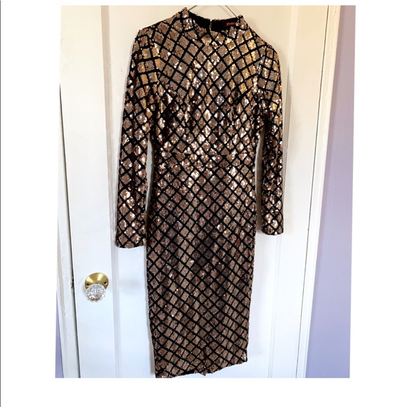Dresses & Skirts - Sequin Backless Dress
